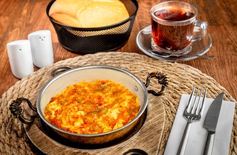 Sade Menemen
