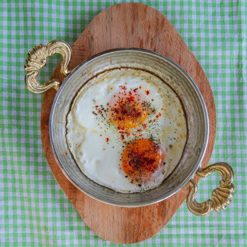 Sahanda Yumurta
